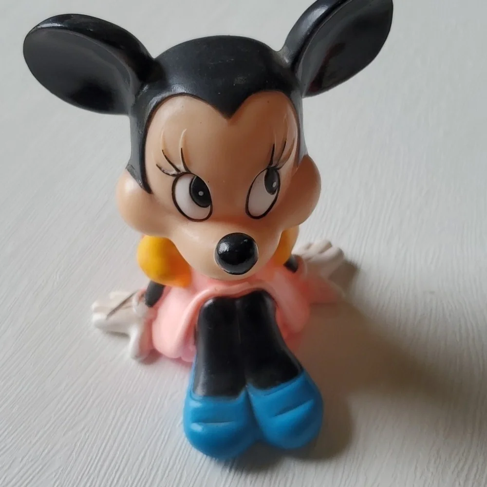 Disney Vintage Made in Korea 80'S Rubber Micky & Minnie Mouse original price tag - Picture 2 of 13
